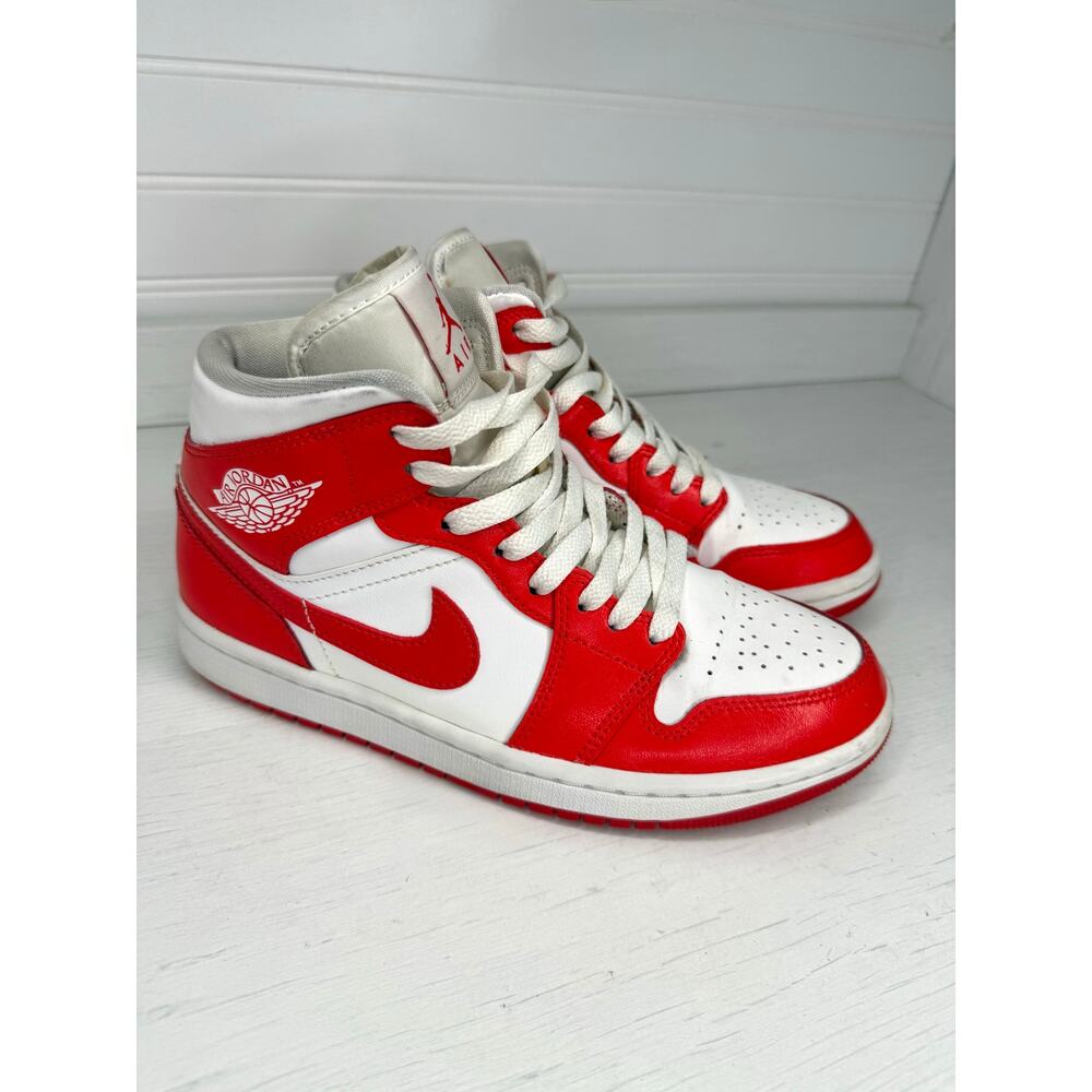 Air Jordan 1 Mid Syracuse Habanero Red Women’s 7 BQ6472-116 White Red - Picture 2 of 6
